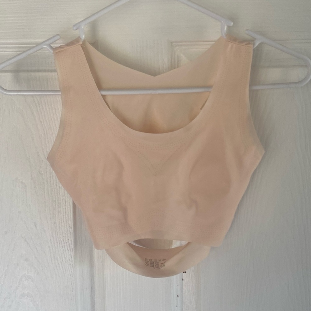 Most Comfortable Bra In The World!!  Size L (runs small)